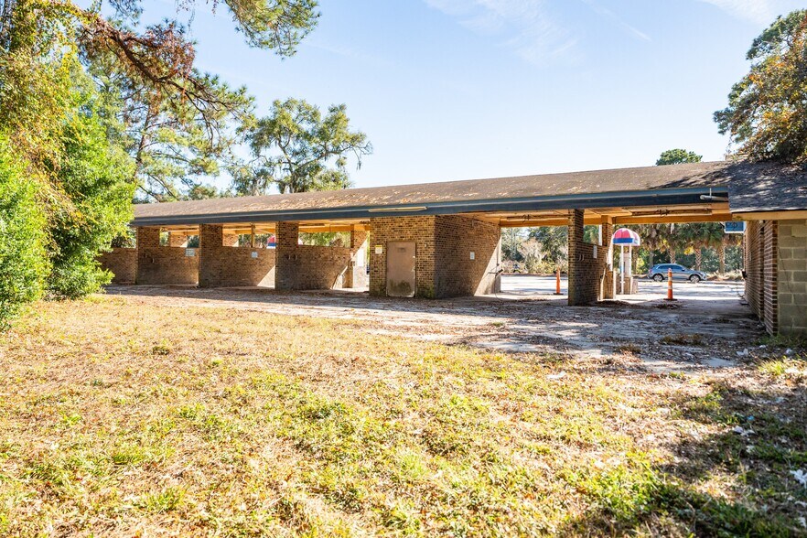 More Photos Of 1810 Ribaut Rd, Port Royal Convenience Store For Sale