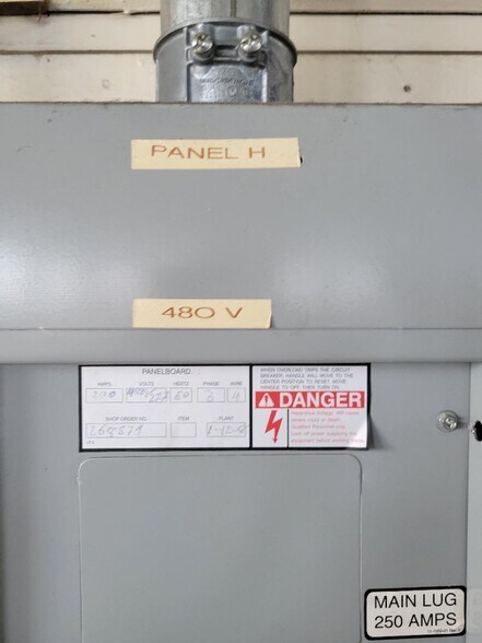 More Photos Of 3310 Leonis Blvd, Los Angeles Warehouse For Lease