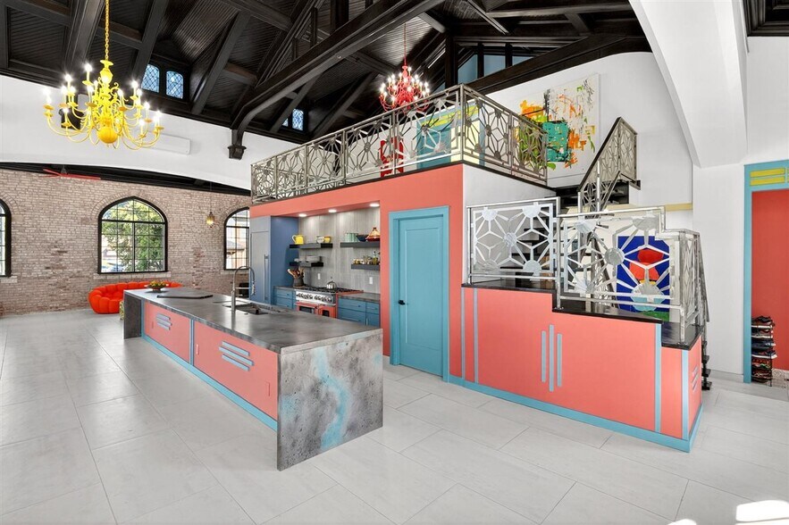 More Photos Of 1034 S Kingshighway Blvd, Saint Louis Office For Sale