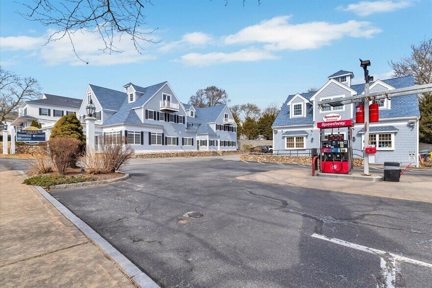 More Photos Of 804 Main St, Osterville Office Residential For Sale
