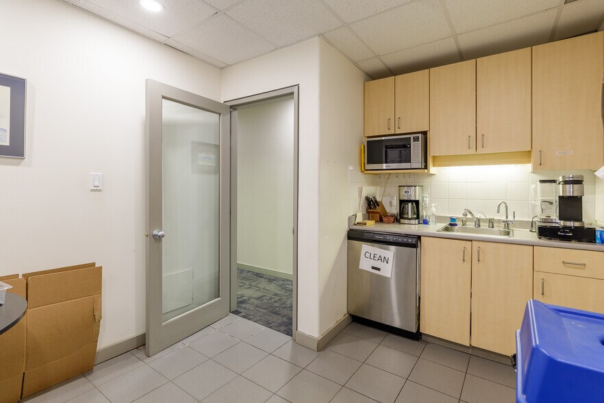 More Photos Of 42 Fawcett Rd, Coquitlam Warehouse For Lease