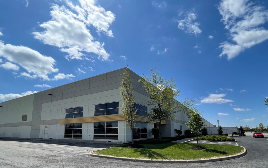 Primary Photo Of 6100-6290 Opus Dr, Groveport Distribution For Lease