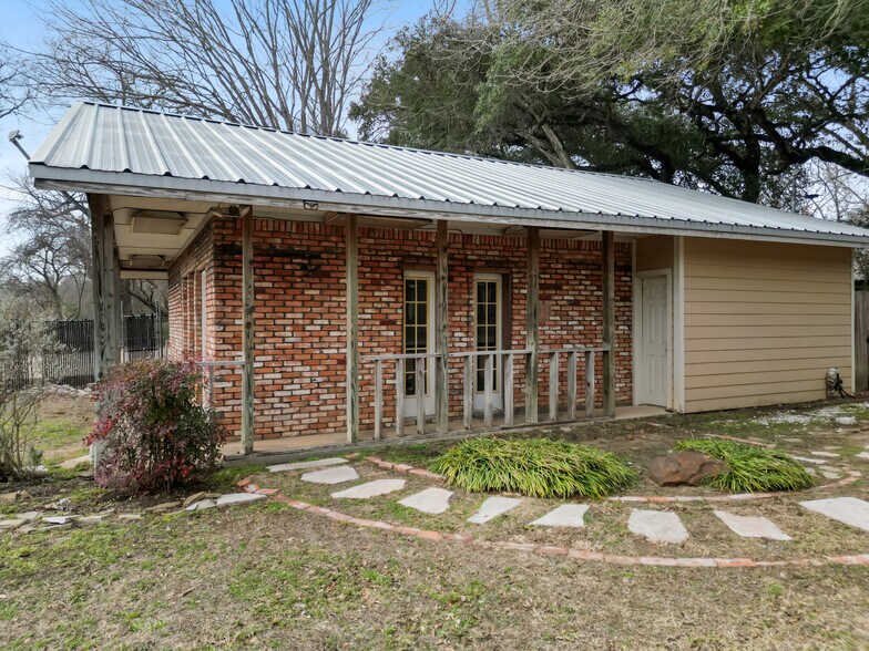 Primary Photo Of 3505 N Texas Ave, Bryan Freestanding For Sale
