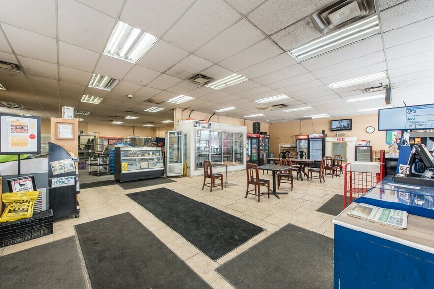 More Photos Of 33 Eddystone Ave, Toronto Freestanding For Sale