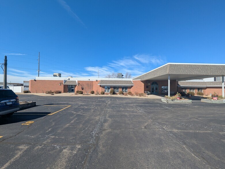 More Photos Of 730 W Jefferson St, Morton Apartments For Lease