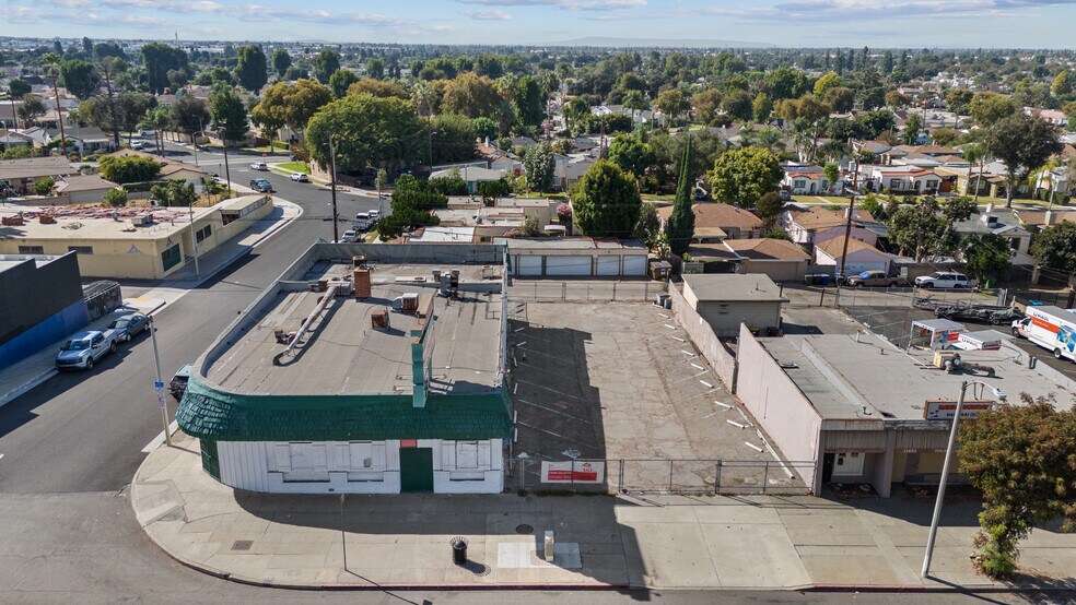 More Photos Of 11456-11464 Whittier Blvd, Whittier Restaurant For Sale