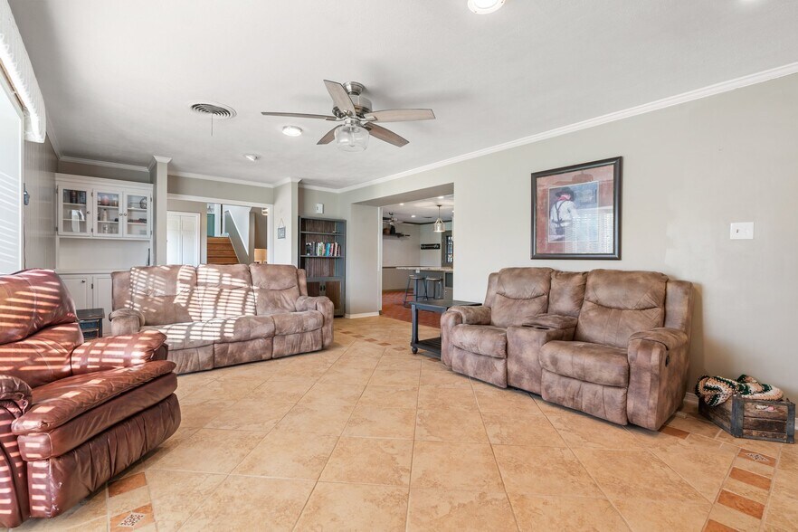 More Photos Of 2355 Jackson League Cir, Brenham Lodge Meeting Hall For Sale