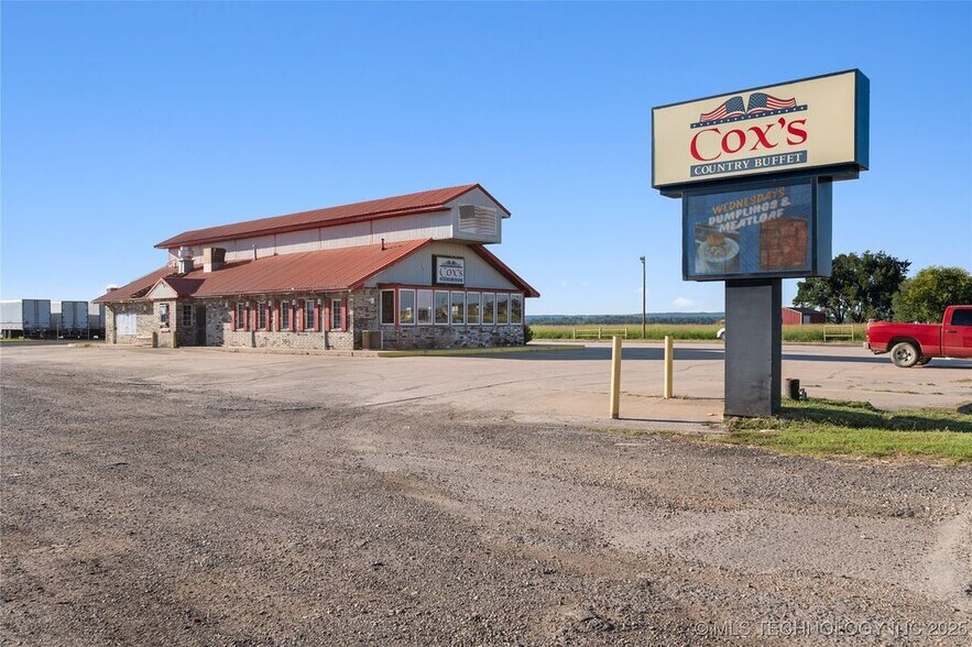 More Photos Of 18753 Oklahoma 100, Webbers Falls Restaurant For Sale
