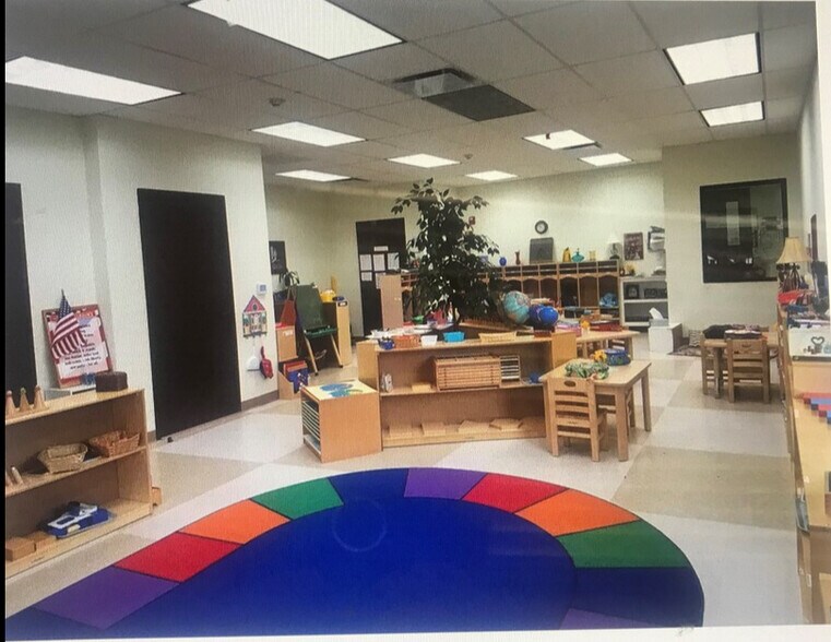 More Photos Of 25200 Richards Rd, Spring Schools For Sale