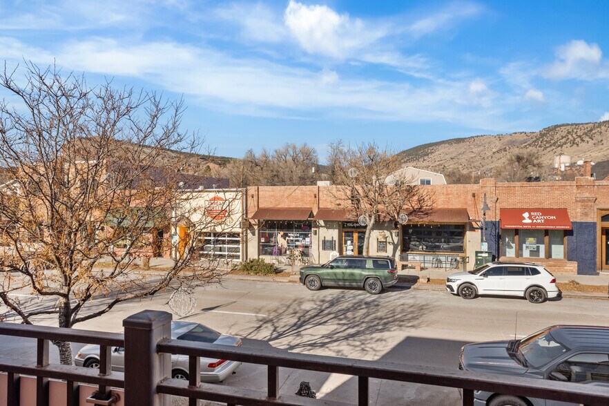 More Photos Of 431 Main St, Lyons Storefront Retail Office For Lease