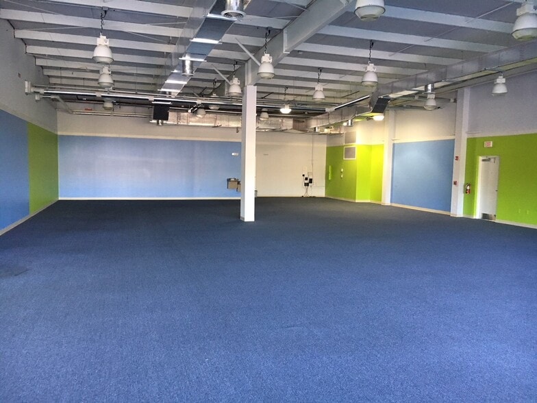 More Photos Of 5101 Okeechobee Rd, Fort Pierce Storefront Retail Office For Lease