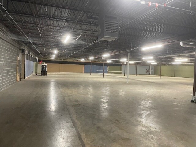 More Photos Of 905 W Clairemont Ave, Eau Claire Storefront For Lease