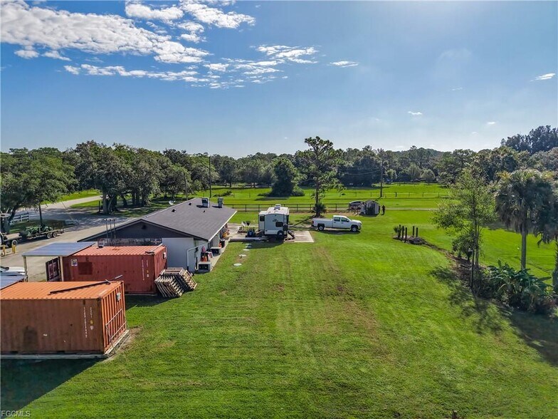 More Photos Of 4443 Loblolly Bay Rd, LaBelle General Retail For Sale
