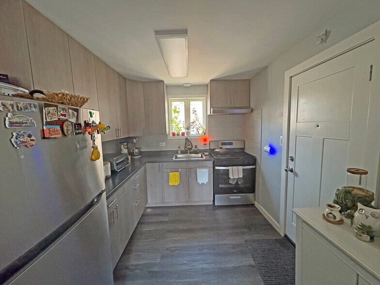 More Photos Of , Skokie Multifamily For Sale