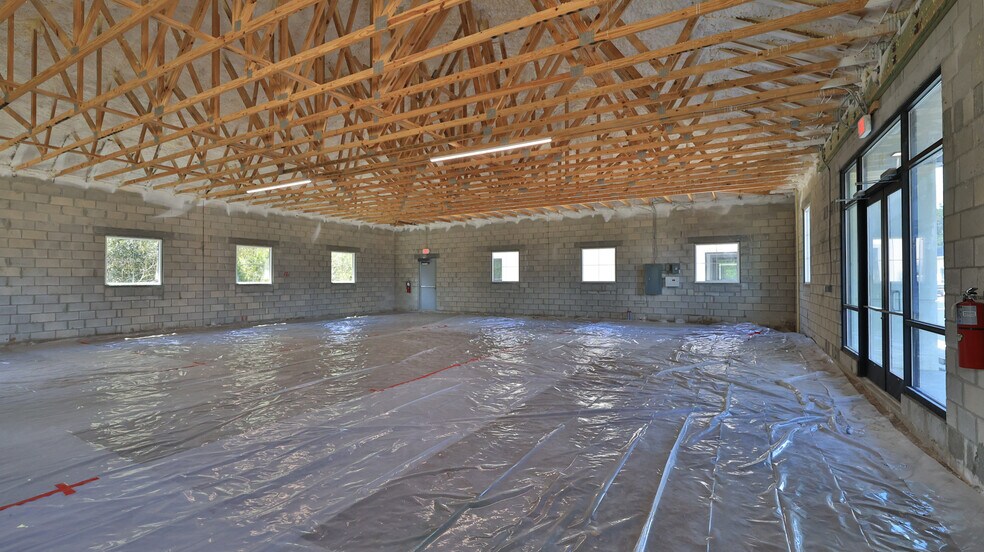 More Photos Of 90 Exchange Loop, Palm Coast Freestanding For Lease