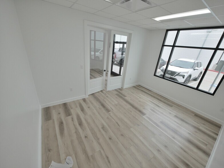 More Photos Of 23406 Kingsland Blvd, Katy Loft Creative Space For Lease