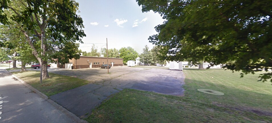 More Photos Of 710 W Main St, Knoxville Apartments For Sale