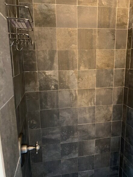 More Photos Of 548 Main St, Fryeburg Hotel For Sale