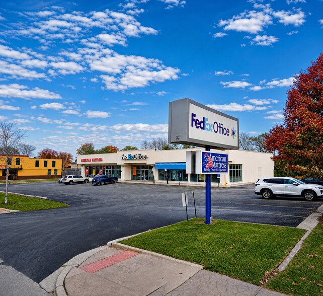 More Photos Of 5725-5727 S La Grange Rd, La Grange Freestanding For Lease