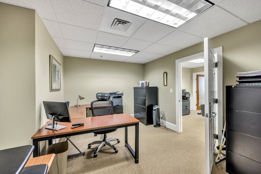 More Photos Of 540 Main St, Hyannis General Retail For Sale