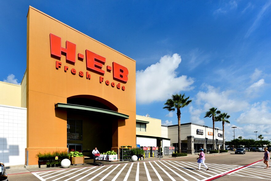 Primary Photo Of 1818 FM 646, League City Unknown For Lease