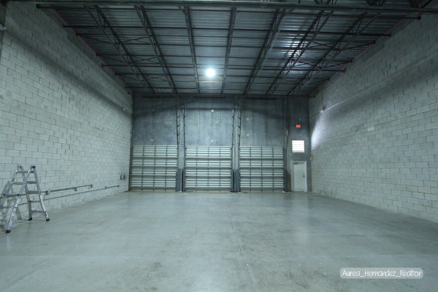 More Photos Of 1335 NW 98th Ct, Miami Warehouse For Sale