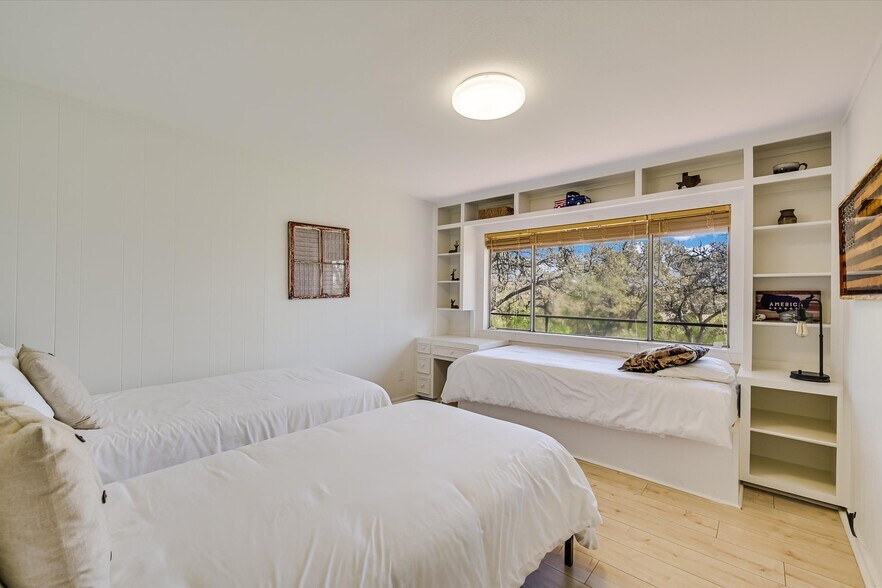 More Photos Of 411 Whitetail Ridge, Dripping Springs Land For Sale