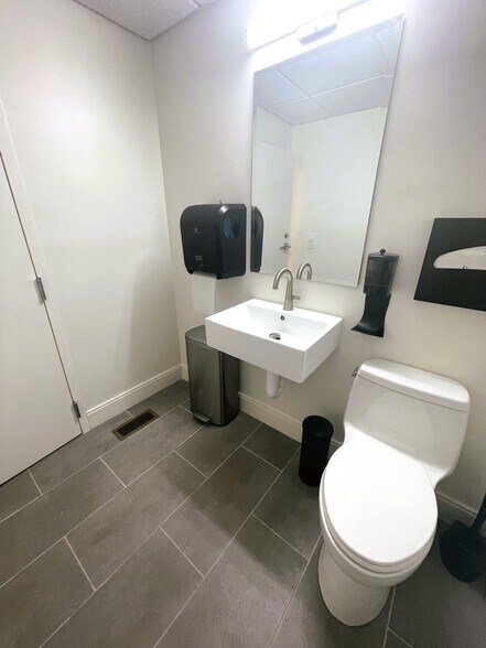 More Photos Of 2843 S County Trl, East Greenwich Coworking Space