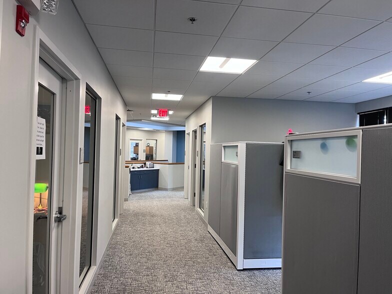 More Photos Of 492 Norristown Rd, Blue Bell Office For Sale