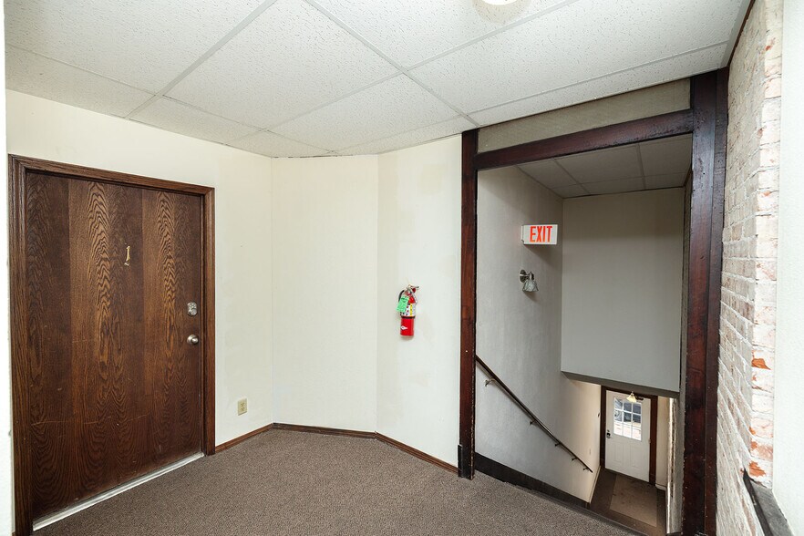More Photos Of 116 W Pine Ave, El Dorado Office Residential For Sale