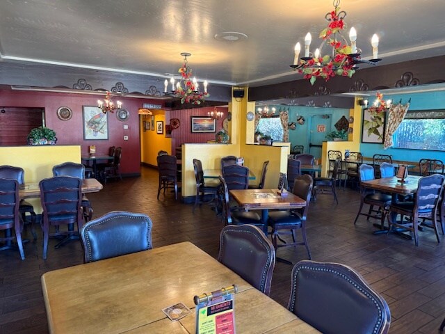 More Photos Of 1964 W Foothill Blvd, Upland Restaurant For Lease
