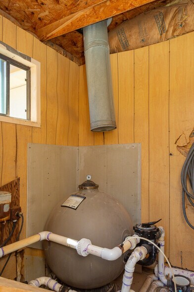 More Photos Of 2803 W 2nd St, Roswell Hotel For Sale