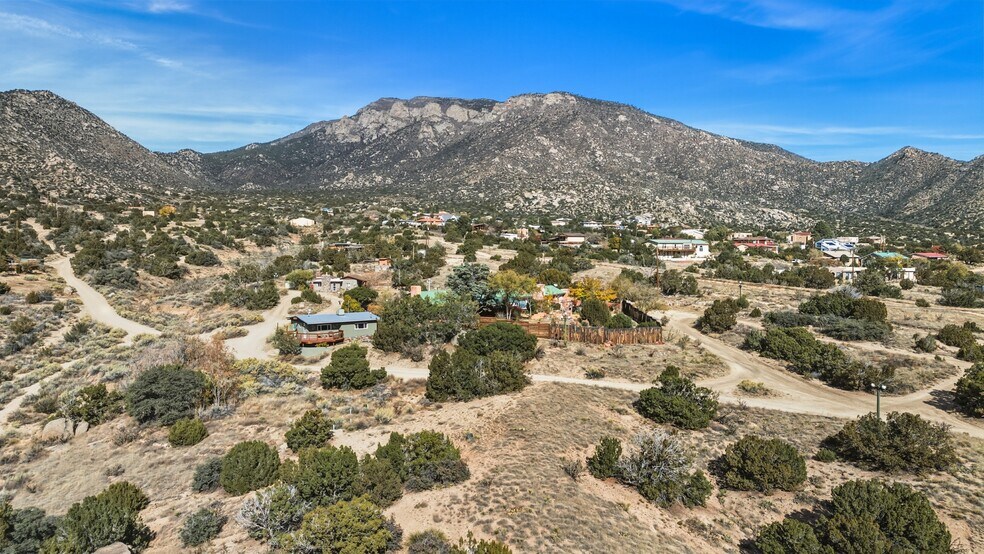 More Photos Of 24 Matisse Rd NE, Albuquerque Apartments For Sale