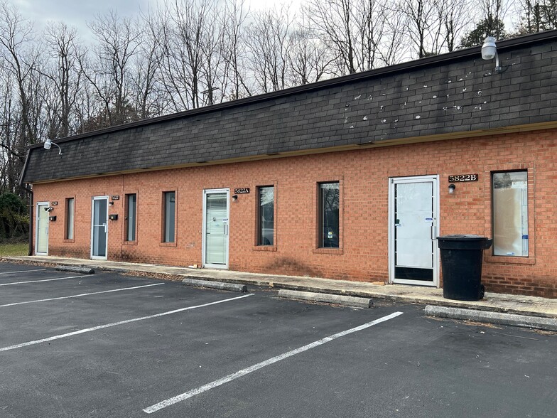 Primary Photo Of 5822 Williamson Rd, Roanoke Office For Lease