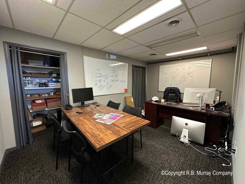 More Photos Of 1851 E Florida St, Springfield Warehouse For Lease