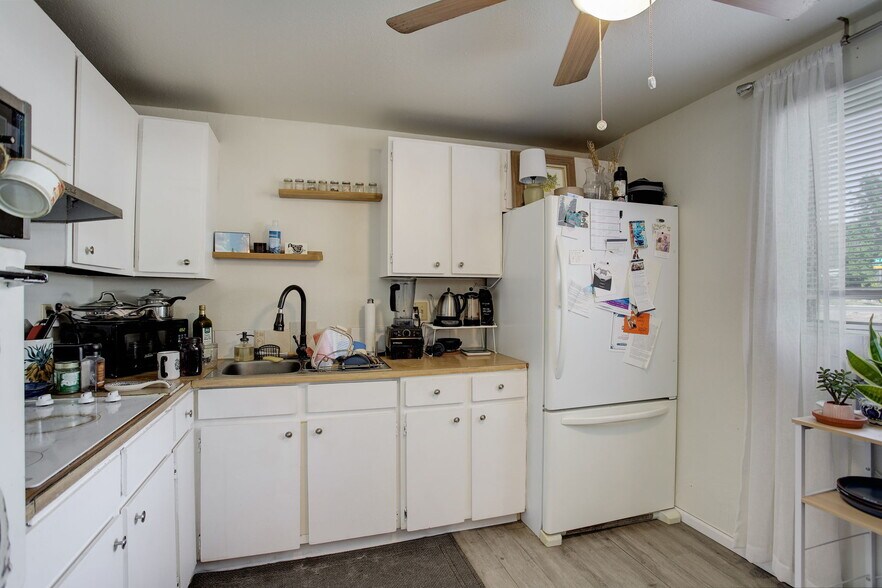 More Photos Of 2107 3rd Ave, Longmont Apartments For Sale