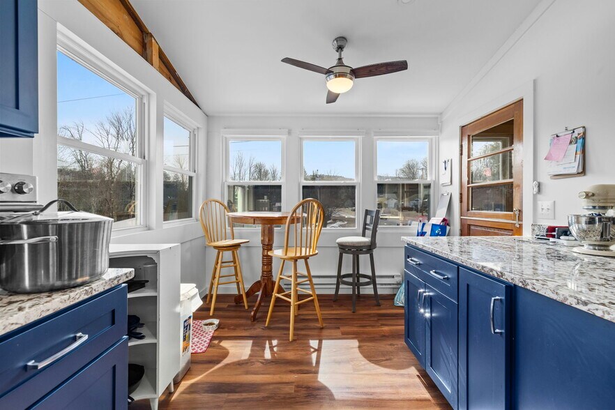 More Photos Of 180 Main St, North Woodstock Hotel For Sale
