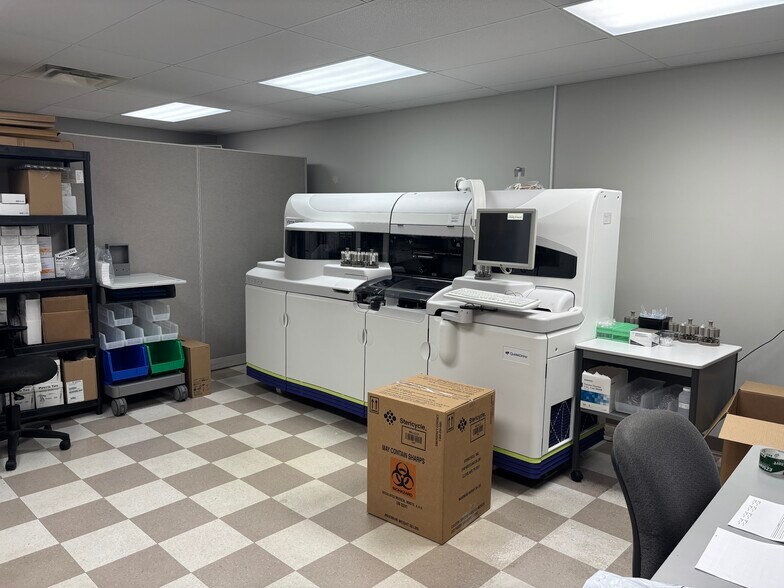 More Photos Of 670 Crossover Rd, Tupelo Medical For Lease