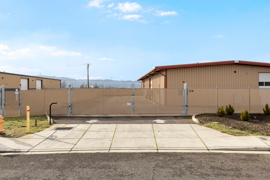 More Photos Of 117 Trout Way, Medford Industrial For Sale