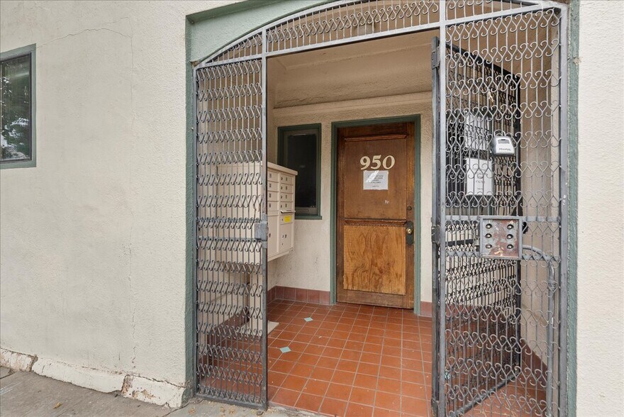 More Photos Of 950 East St, Pittsburg Apartments For Sale