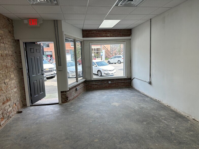More Photos Of 130 Person St, Fayetteville Storefront Retail Office For Lease