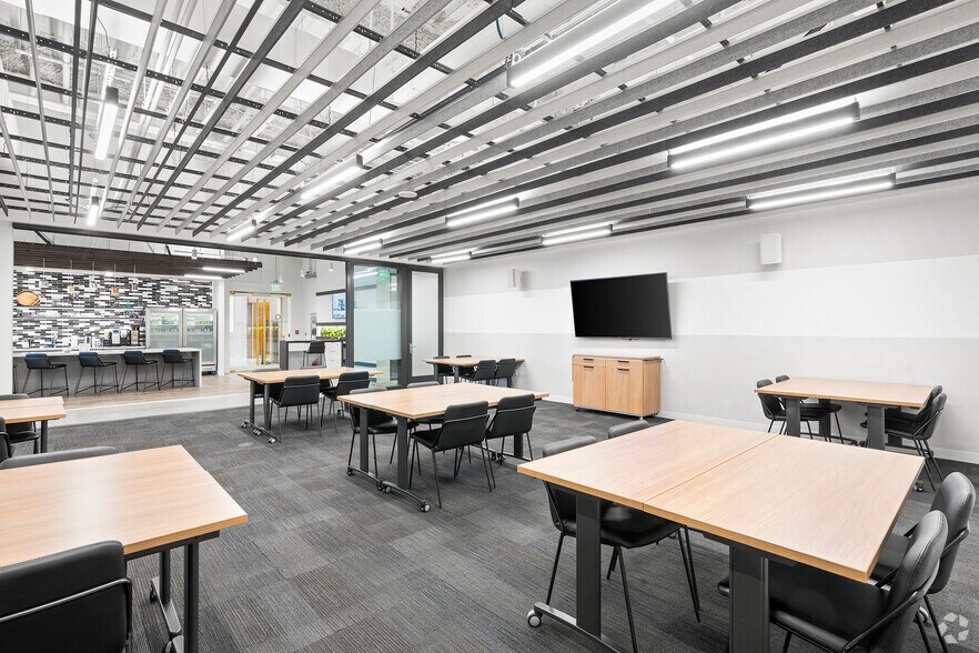 More Photos Of 44 S Broadway, White Plains Coworking Space