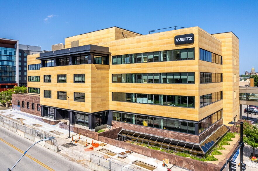 More Photos Of 611 5th Ave, Des Moines Office For Lease