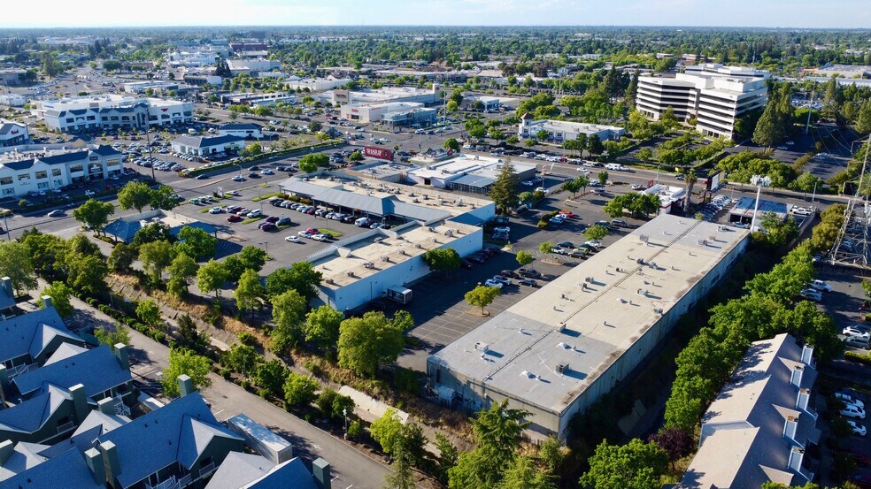 More Photos Of 1566-1612 Howe Ave, Sacramento Unknown For Lease