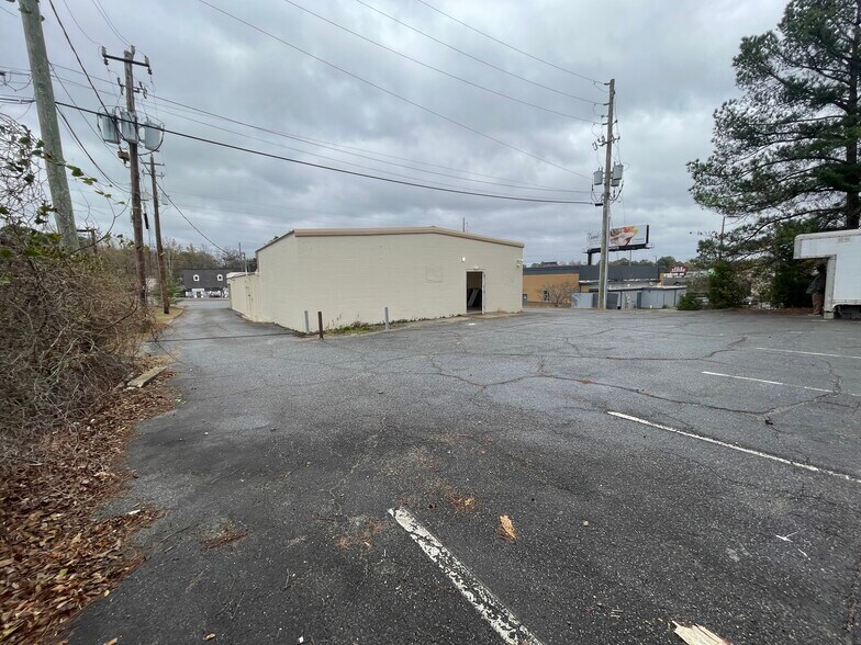 More Photos Of 1714 Manchester Expy, Columbus General Retail For Lease