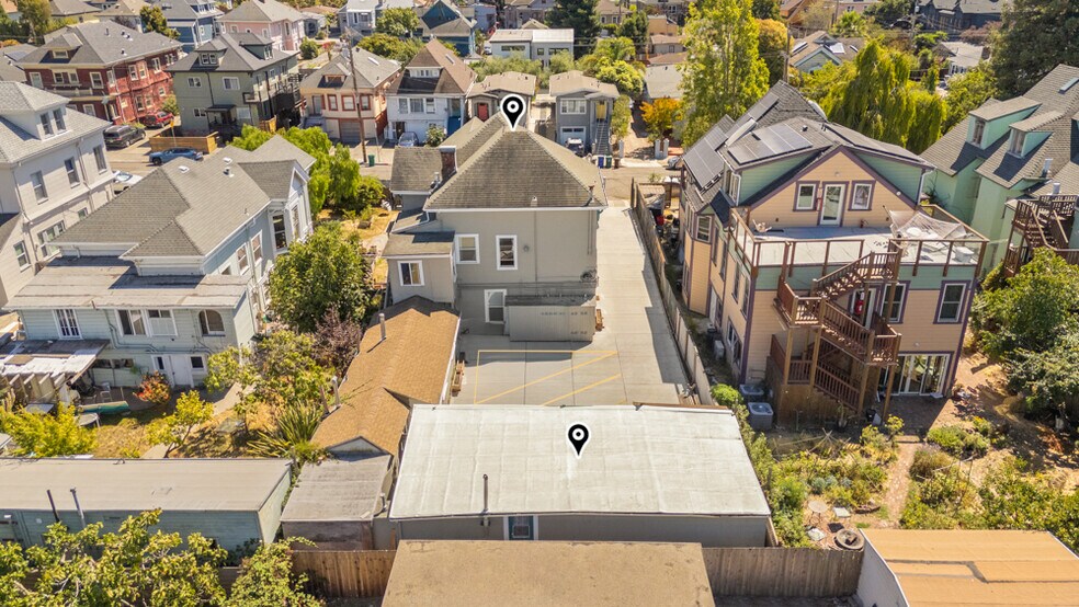 More Photos Of 1062 60th St, Oakland Apartments For Sale