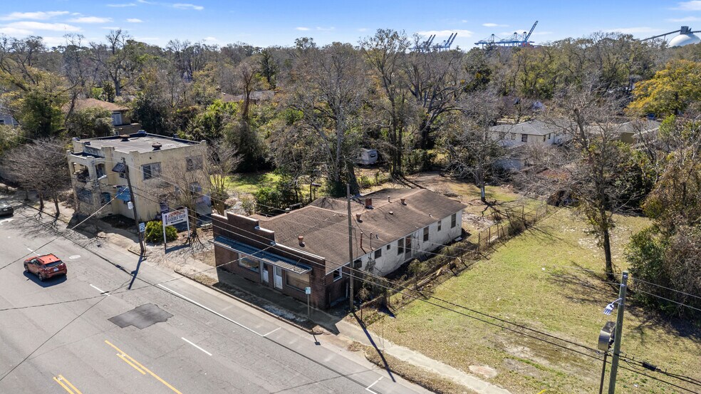 More Photos Of 1960 Carolina Beach Rd, Wilmington Freestanding For Sale