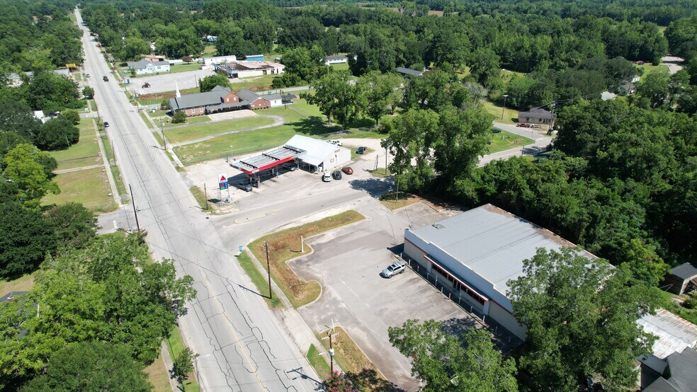 More Photos Of 6711 Charleston Hwy, Bowman Freestanding For Sale