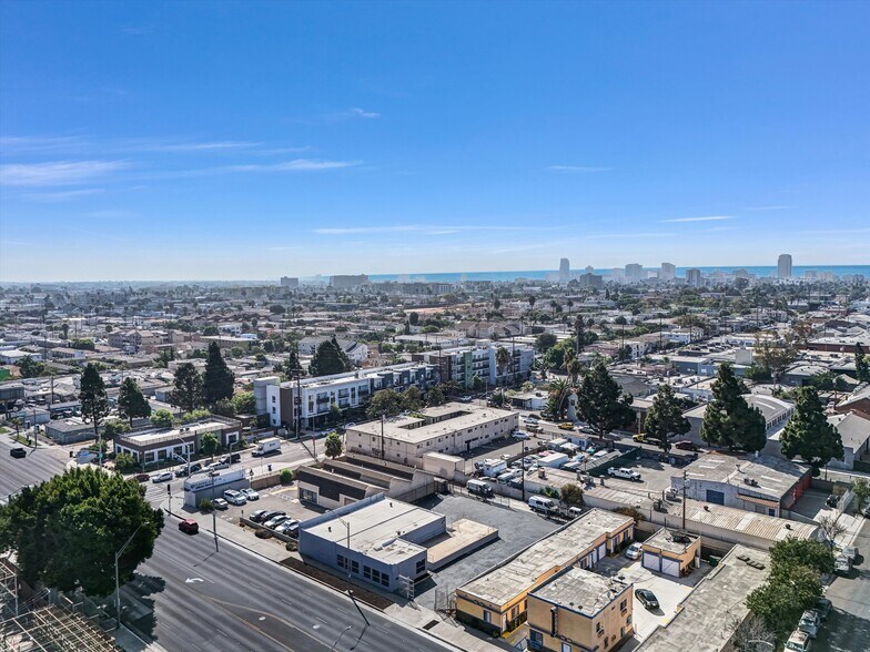 More Photos Of 520 W Pacific Coast Hwy, Long Beach Flex For Sale