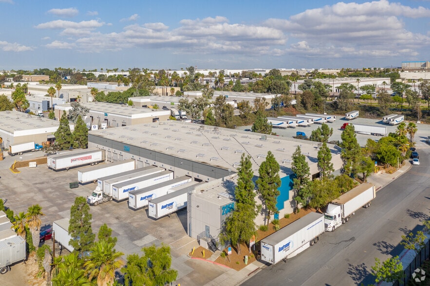 More Photos Of 2375 Michael Faraday Dr, San Diego Unknown For Lease